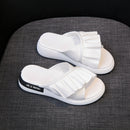 Sandals and slippers for women White