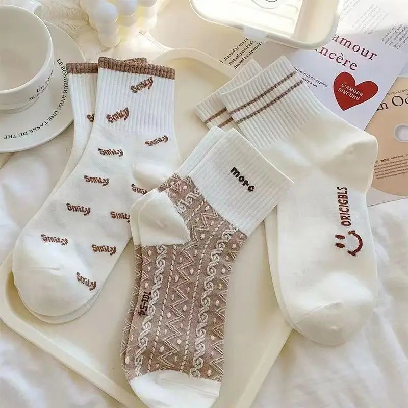 5 Pairs Cute Smiling Mid Tube Print Socks