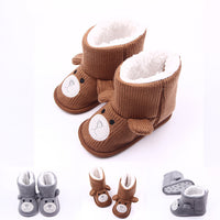 new bear knitting baby shoes