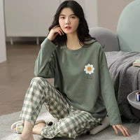 Pajamas Set Women Small daisy