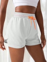 Women's High Rise Yoga Shorts White M