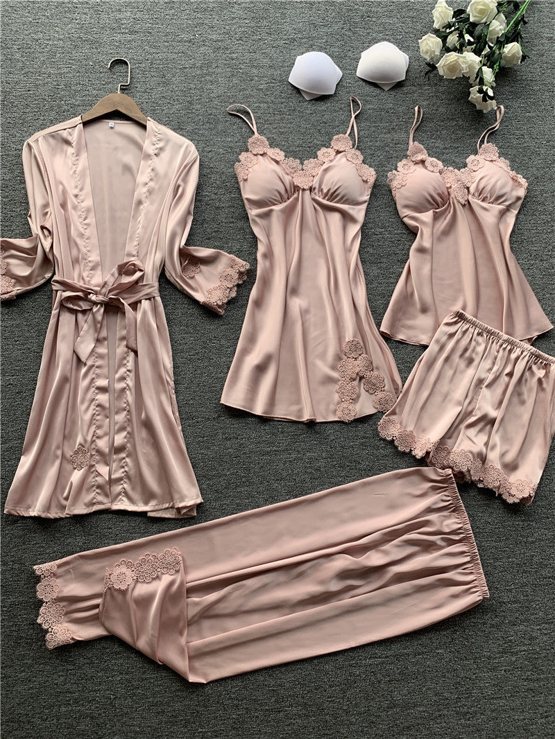 Five - piece pyjamas with breast pad Pink