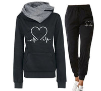 2-Piece Sports Suit Hooded Sweatshirt With Printed Heart Design And Drawstring Pants For Women