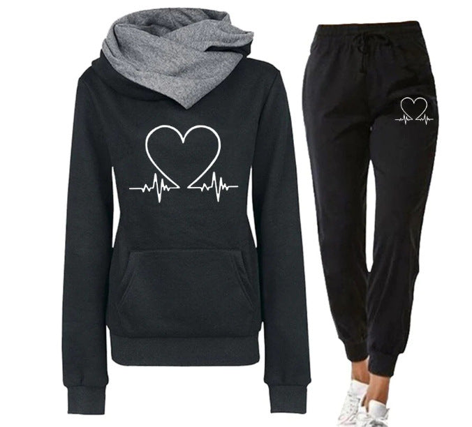 2-Piece Sports Suit Hooded Sweatshirt With Printed Heart Design And Drawstring Pants For Women Black