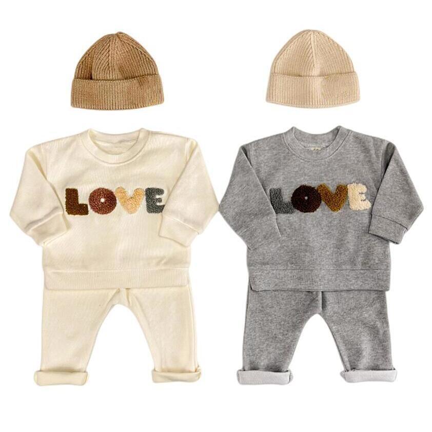 Two-Piece Wool Sweater Suit With LOVE Towel Embroidery For Children