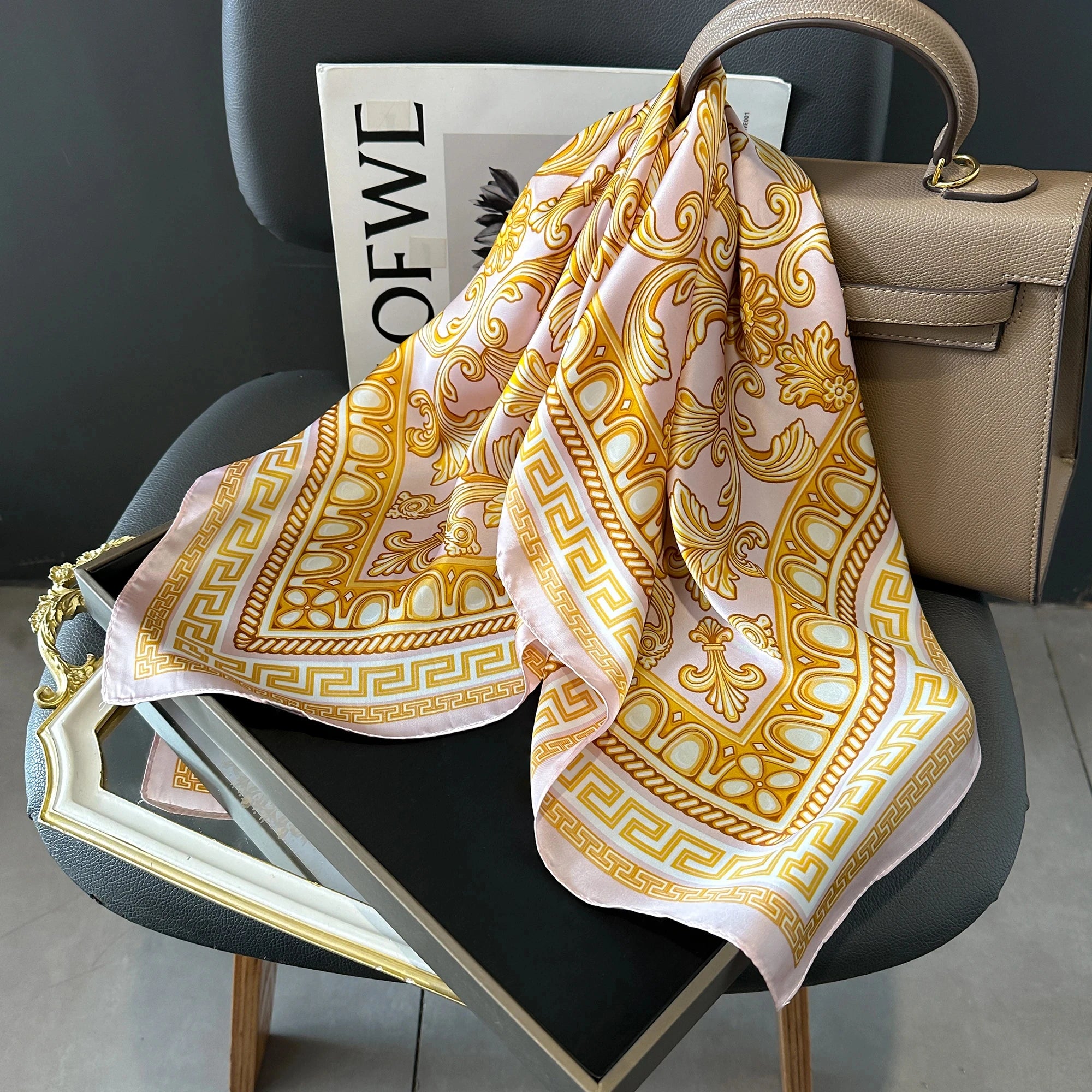 New Fashion Printed Women's Scarf JNC747-01 70X70cm